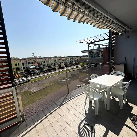 Mimose, Vista & Comfort Vicino Al Mare Apartment *